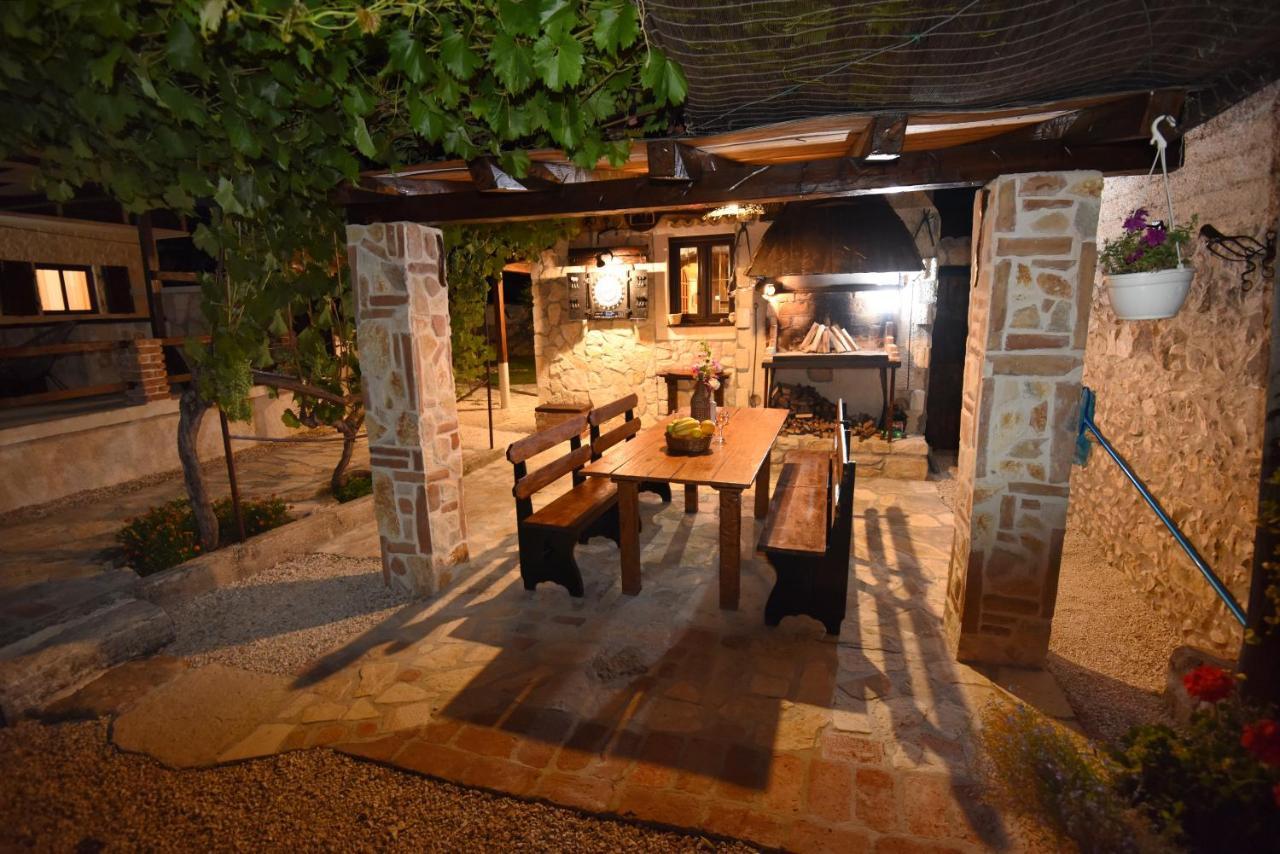 House & Apartment Palaca Donji Zemunik Exterior photo